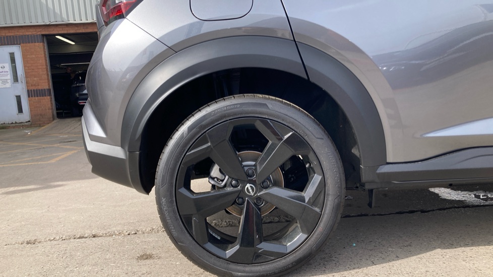 Nissan Juke 1.0 DiG-T Tekna 5dr Petrol Hatchback - Image 7