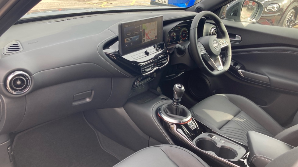 Nissan Juke 1.0 DiG-T Tekna 5dr Petrol Hatchback - Image 9