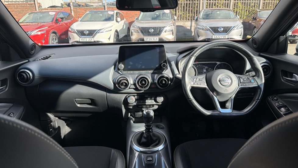 Nissan Juke 1.0 DiG-T 114 Tekna 5dr Petrol Hatchback - Image 10