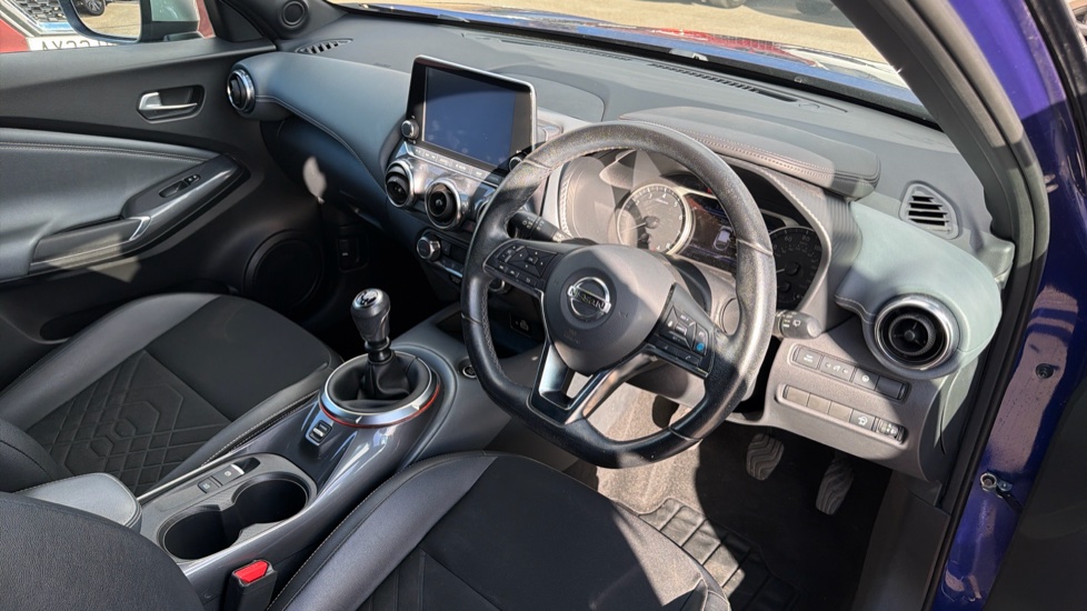 Nissan Juke 1.0 DiG-T 114 Tekna 5dr Petrol Hatchback - Image 11