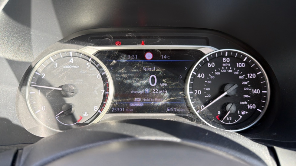 Nissan Juke 1.0 DiG-T 114 Tekna 5dr Petrol Hatchback - Image 18