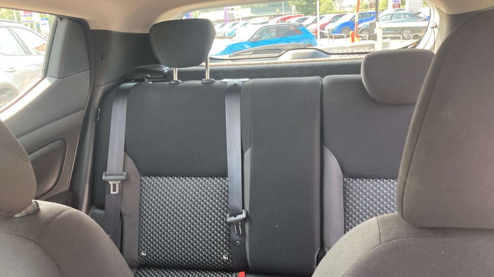 Nissan Micra 1.0 IG-T 92 Acenta 5dr Petrol Hatchback - Image 15
