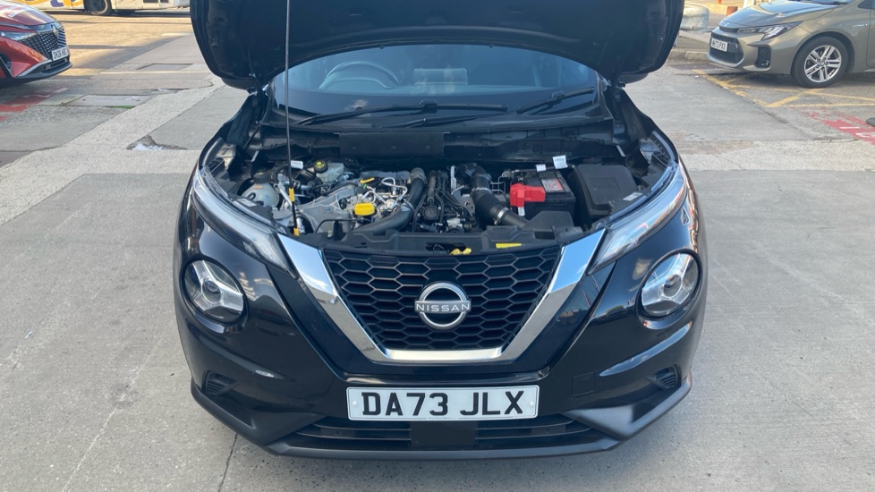 Nissan Juke 1.0 DiG-T 114 N-Connecta 5dr Petrol Hatchback - Image 8