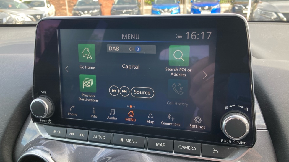 Nissan Juke 1.0 DiG-T 114 N-Connecta 5dr DCT Petrol Hatchback - Image 12