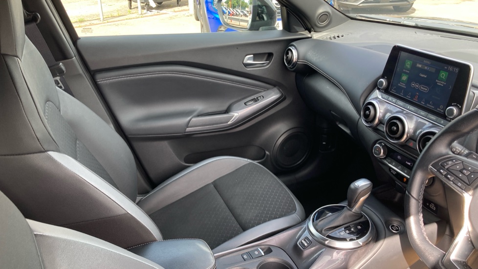 Nissan Juke 1.0 DiG-T 114 N-Connecta 5dr DCT Petrol Hatchback - Image 14