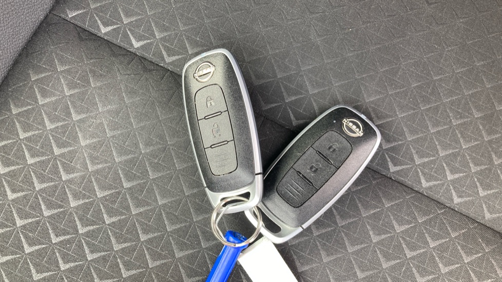 Nissan Juke 1.0 DiG-T 114 N-Connecta 5dr DCT Petrol Hatchback - Image 20