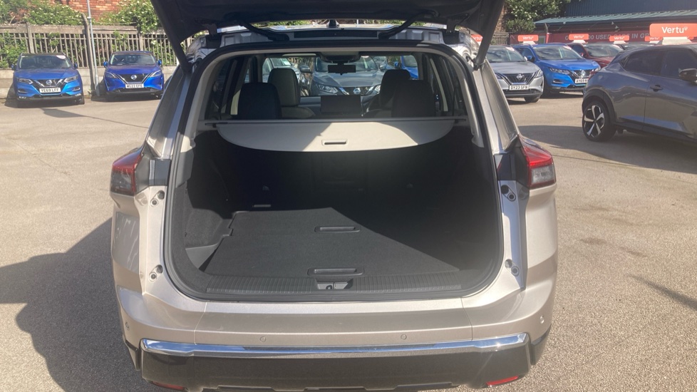 Nissan X-Trail 1.5 E-Power E-4orce 213 Tekna 5dr Auto Hybrid Station Wagon - Image 4