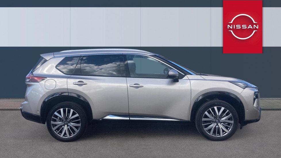 Nissan X-Trail 1.5 E-Power E-4orce 213 Tekna 5dr Auto Hybrid Station Wagon - Image 5