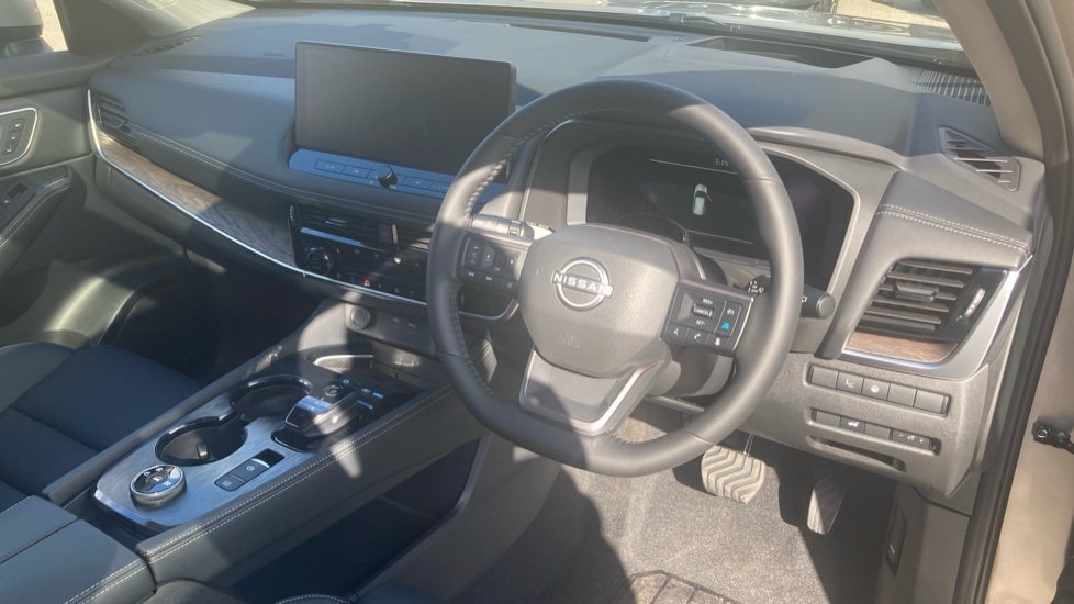 Nissan X-Trail 1.5 E-Power E-4orce 213 Tekna 5dr Auto Hybrid Station Wagon - Image 11