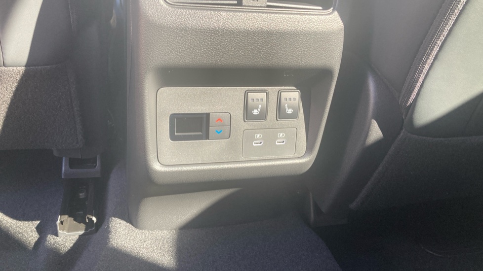 Nissan X-Trail 1.5 E-Power E-4orce 213 Tekna 5dr Auto Hybrid Station Wagon - Image 22