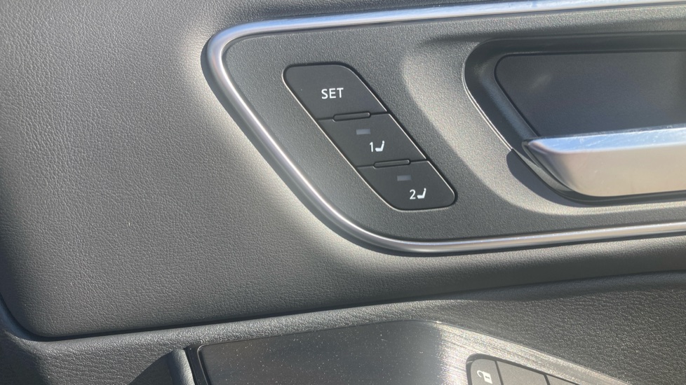 Nissan X-Trail 1.5 E-Power E-4orce 213 Tekna 5dr Auto Hybrid Station Wagon - Image 29