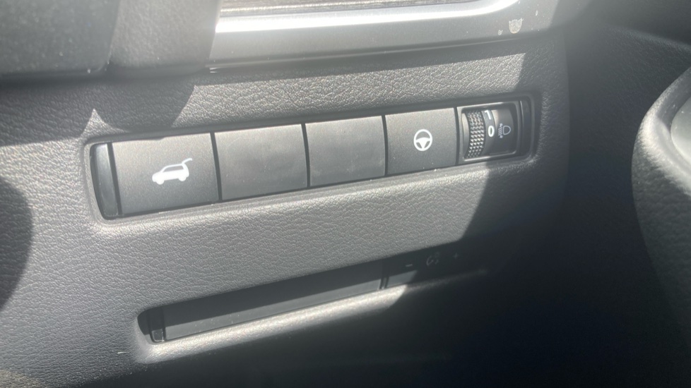 Nissan Qashqai 1.5 E-Power 205 Tekna 5dr Auto Hybrid Hatchback - Image 23