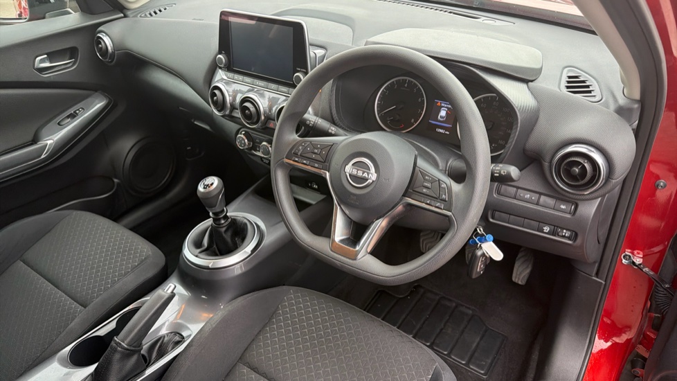 Nissan Juke 1.0 DiG-T 114 Acenta 5dr Petrol Hatchback - Image 11