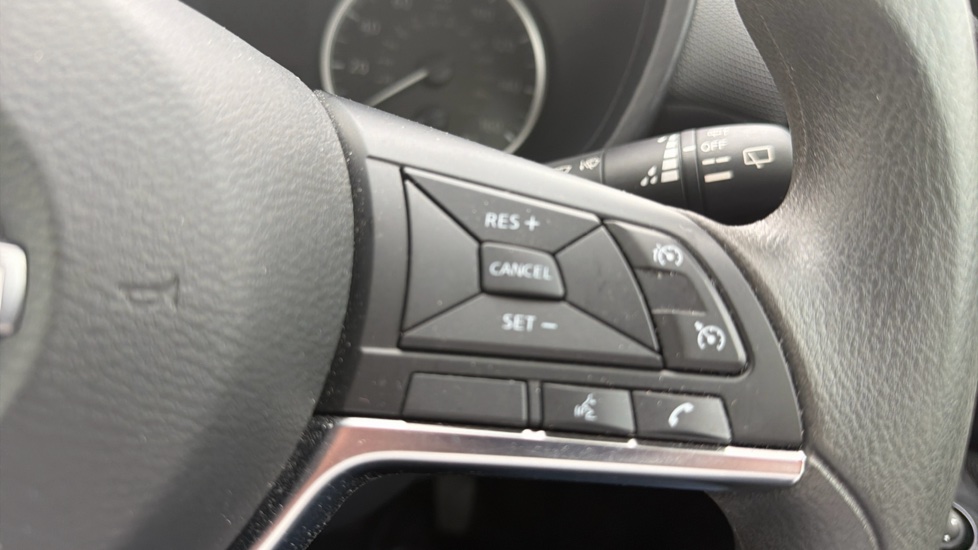 Nissan Juke 1.0 DiG-T 114 Acenta 5dr Petrol Hatchback - Image 22