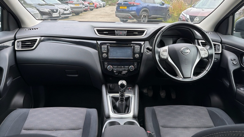 Nissan Qashqai 1.6 DiG-T N-Tec+ 5dr Petrol Hatchback - Image 10