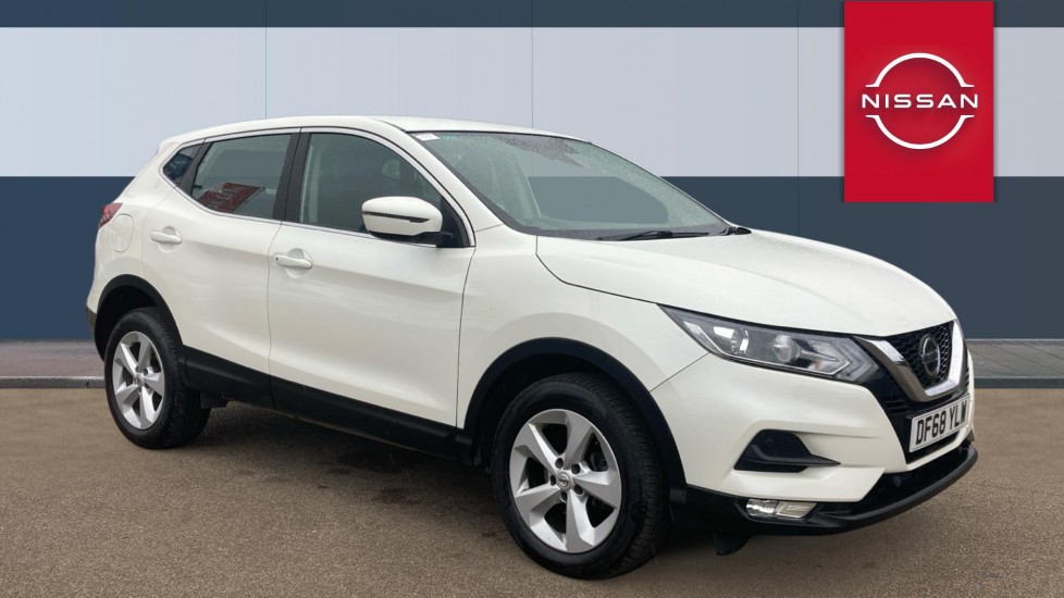 Nissan Qashqai 1.5 dCi 115 Acenta Premium 5dr Diesel Hatchback - Image 1