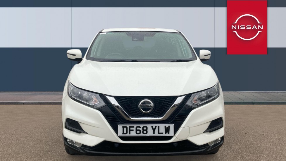 Nissan Qashqai 1.5 dCi 115 Acenta Premium 5dr Diesel Hatchback - Image 3