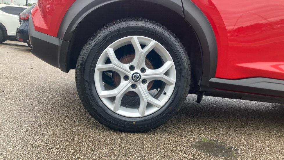 Nissan Juke 1.0 DiG-T Acenta 5dr Petrol Hatchback - Image 7