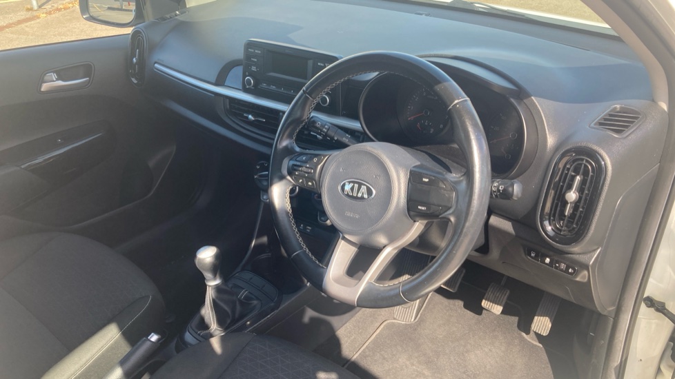Kia Picanto 1.0 2 5dr Petrol Hatchback - Image 11