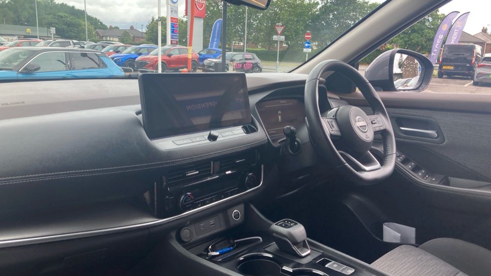Nissan X-Trail 1.5 MHEV 163 N-Connecta 5dr Xtronic Petrol Station Wagon - Image 9