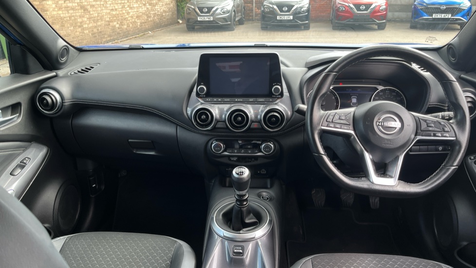 Nissan Juke 1.0 DiG-T 114 N-Connecta 5dr Petrol Hatchback - Image 10