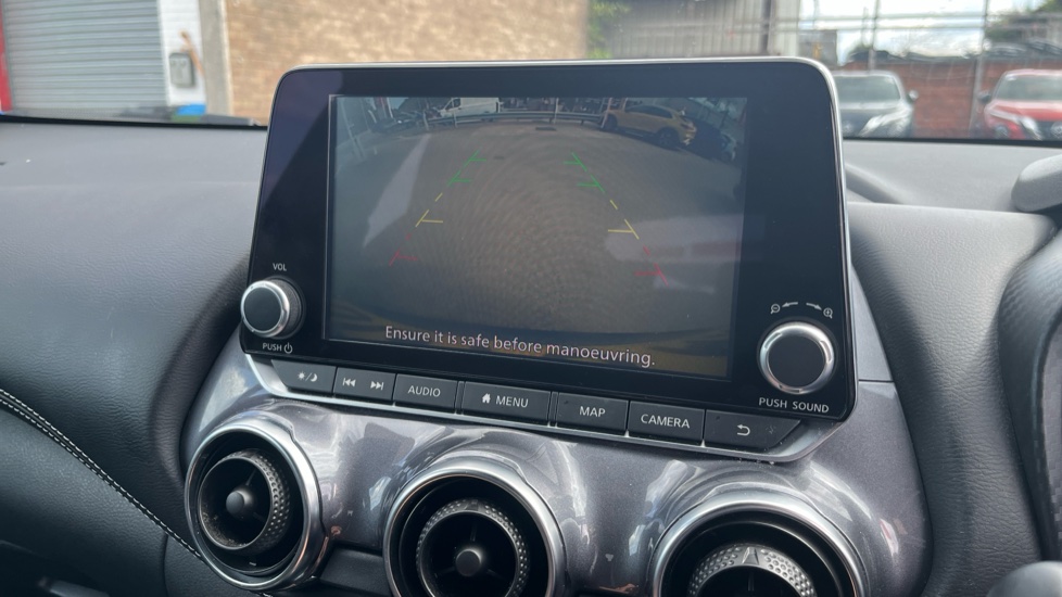 Nissan Juke 1.0 DiG-T 114 N-Connecta 5dr Petrol Hatchback - Image 22