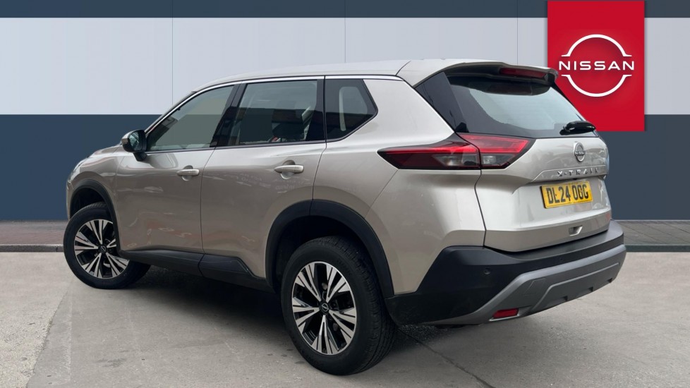 Nissan X-Trail 1.5 MHEV 163 Acenta Premium 5dr Xtronic Petrol Station Wagon - Image 2