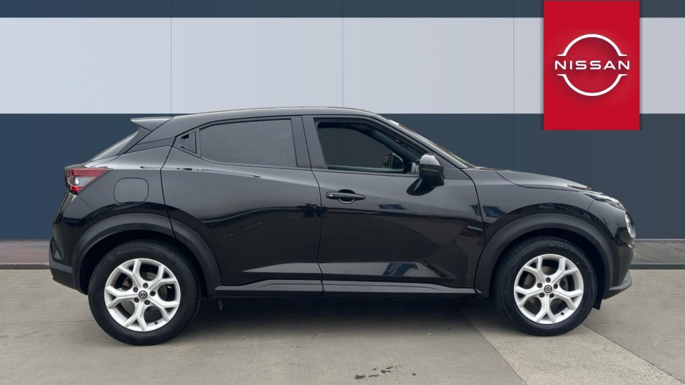 Nissan Juke 1.0 DiG-T 114 N-Connecta 5dr Petrol Hatchback - Image 5