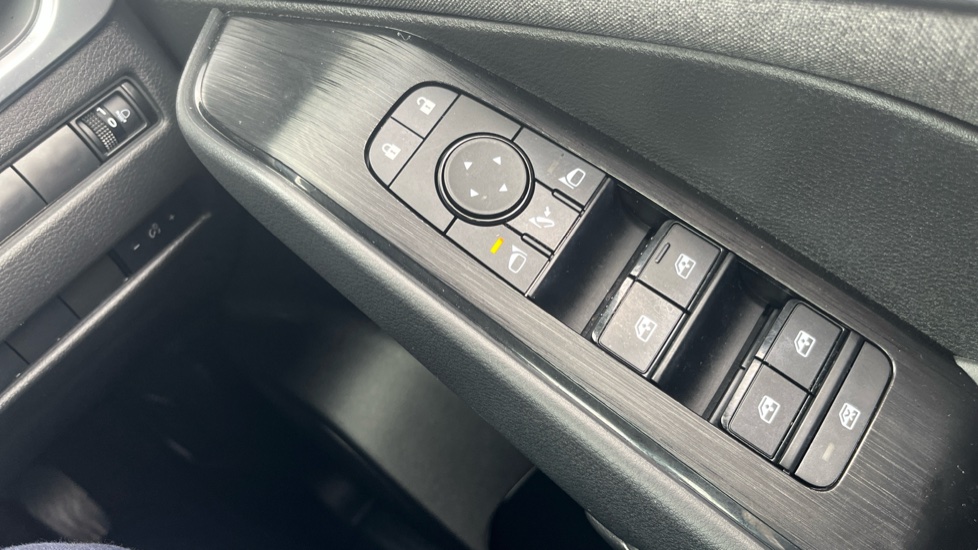 Nissan Qashqai 1.5 E-Power Acenta Premium 5dr Auto Hybrid Hatchback - Image 26