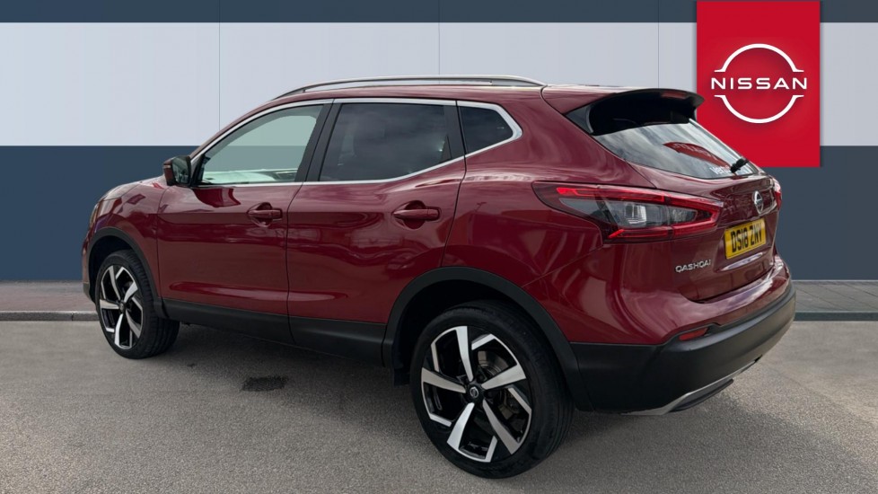 Nissan Qashqai 1.5 dCi Tekna 5dr Diesel Hatchback - Image 2