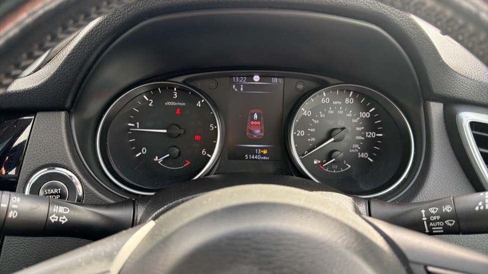 Nissan Qashqai 1.5 dCi Tekna 5dr Diesel Hatchback - Image 18
