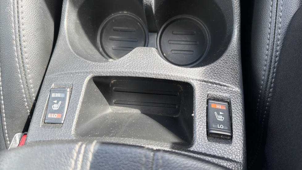 Nissan Qashqai 1.5 dCi Tekna 5dr Diesel Hatchback - Image 22