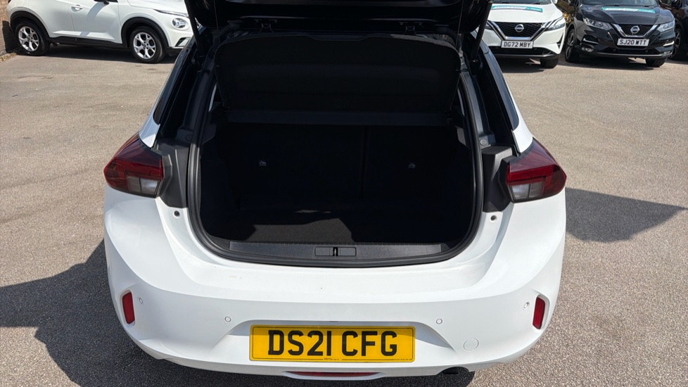 Vauxhall Corsa 1.2 Elite 5dr Petrol Hatchback - Image 4