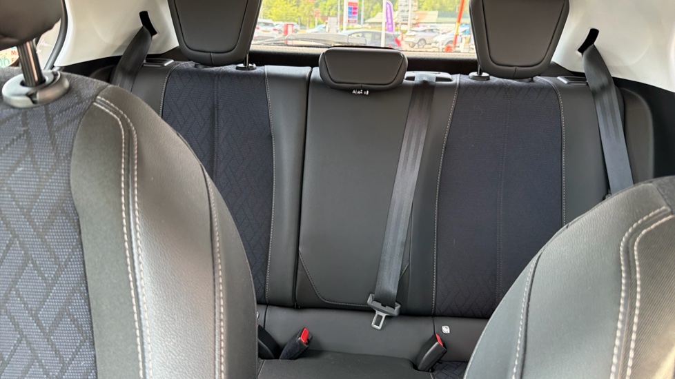 Vauxhall Corsa 1.2 Elite 5dr Petrol Hatchback - Image 15