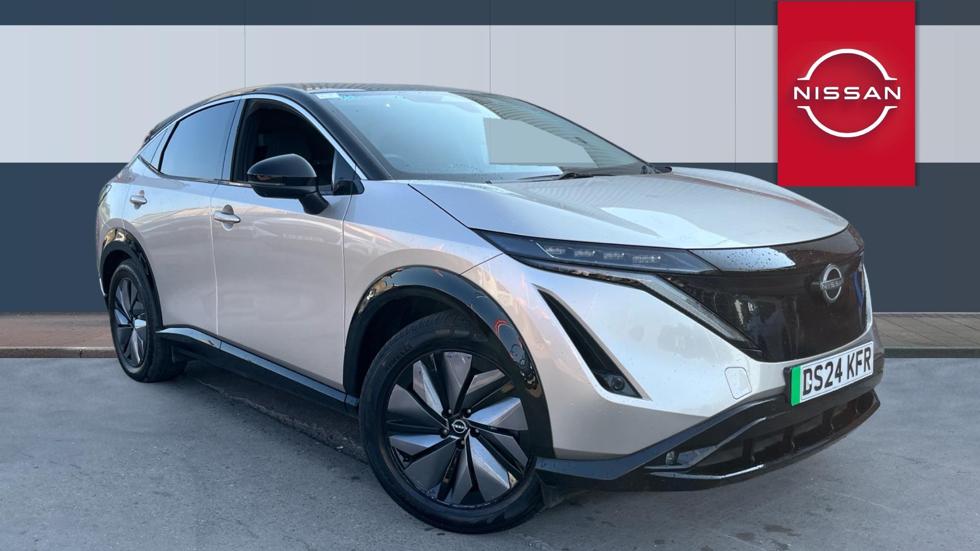 Nissan Ariya listing photo