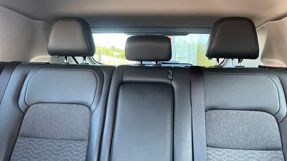 Nissan ARIYA 160kW Advance 63kWh 22kWCh 5dr Auto Electric Hatchback - Image 15