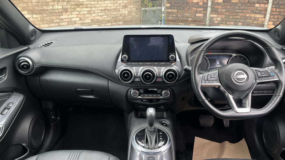 Nissan Juke 1.6 Hybrid Tekna 5dr Auto Hybrid Hatchback - Image 10