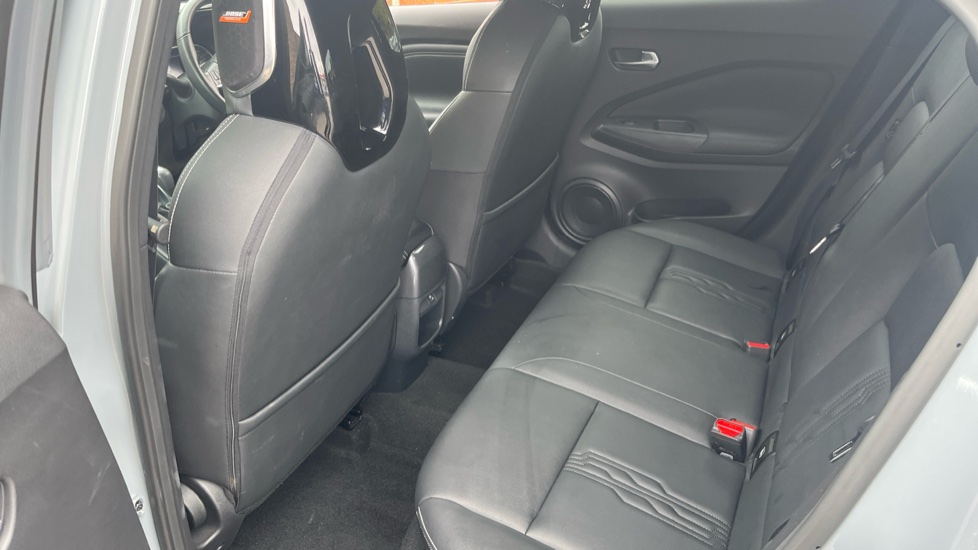 Nissan Juke 1.6 Hybrid Tekna 5dr Auto Hybrid Hatchback - Image 16