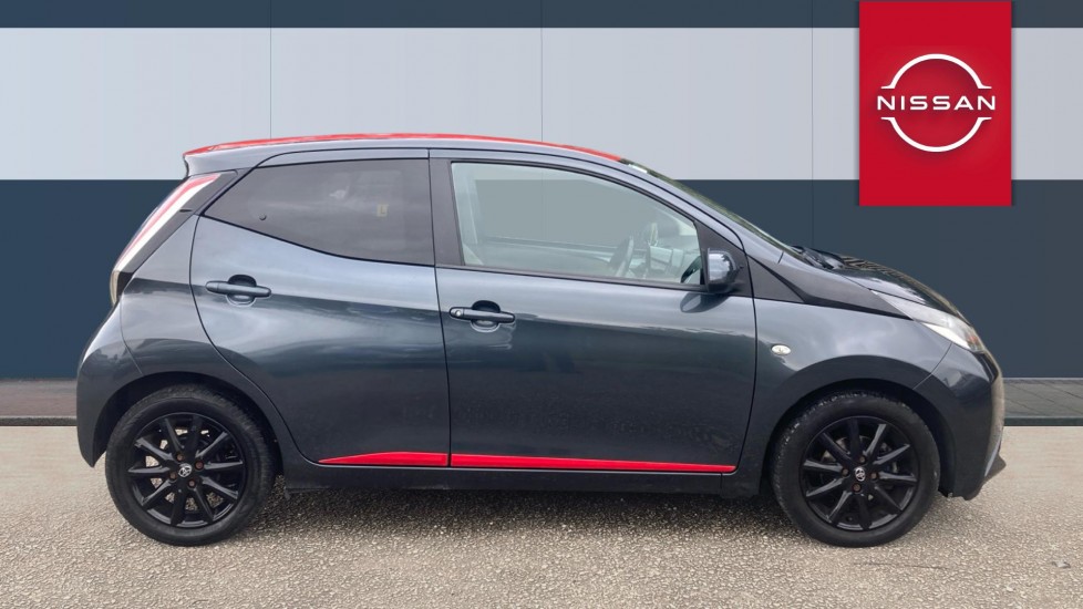 Toyota Aygo 1.0 VVT-i X-Press 5dr x-shift Petrol Hatchback - Image 5