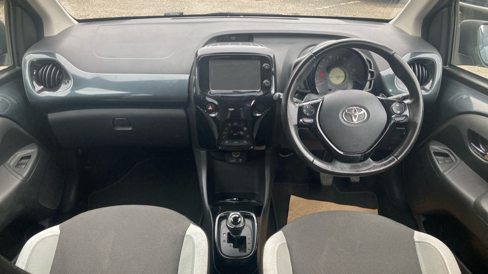 Toyota Aygo 1.0 VVT-i X-Press 5dr x-shift Petrol Hatchback - Image 10