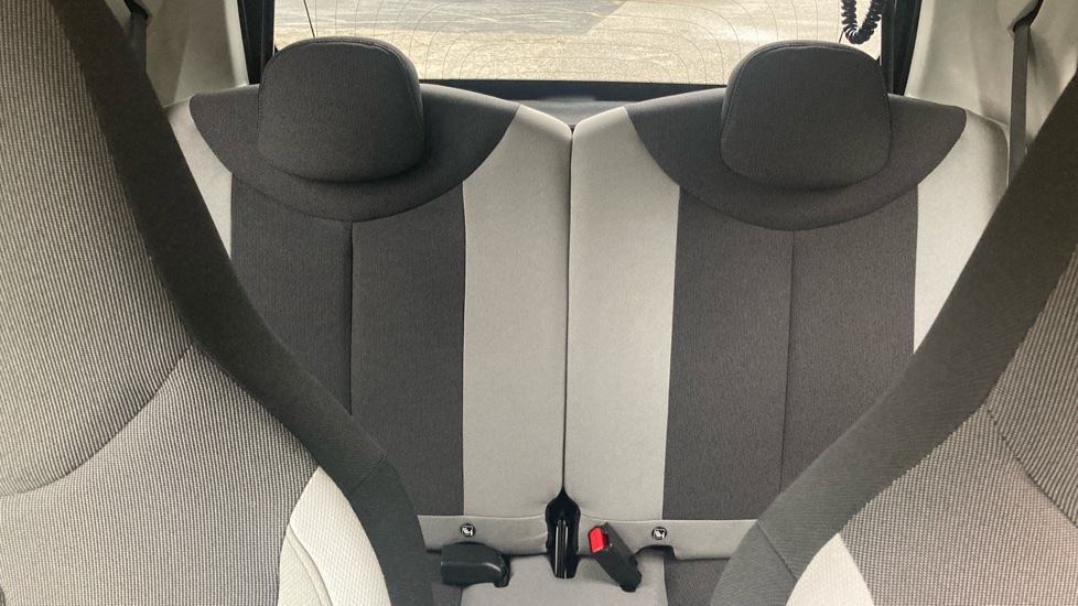 Toyota Aygo 1.0 VVT-i X-Press 5dr x-shift Petrol Hatchback - Image 15
