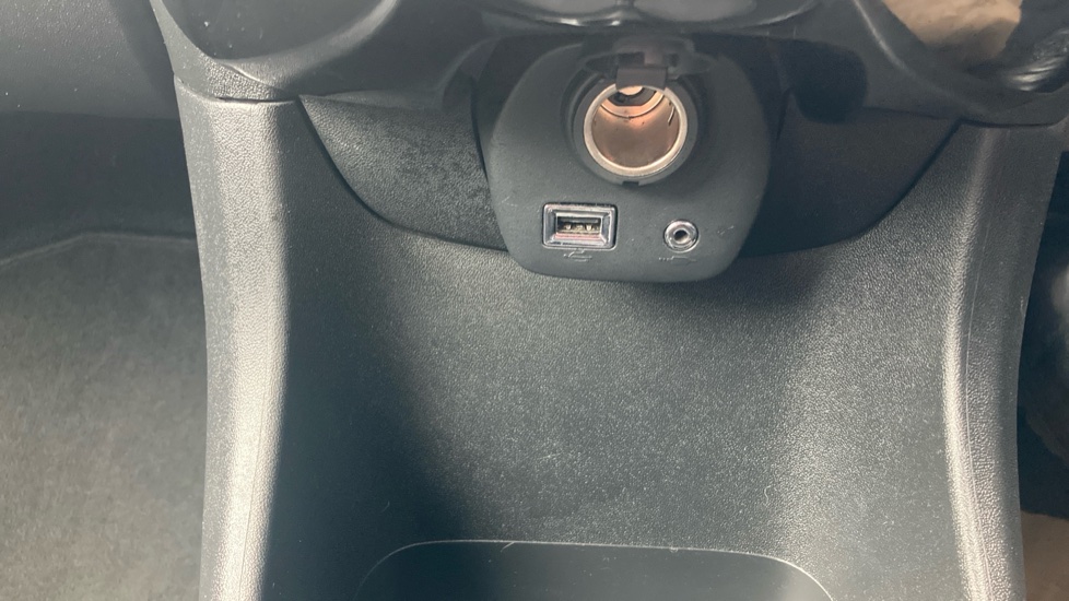 Toyota Aygo 1.0 VVT-i X-Press 5dr x-shift Petrol Hatchback - Image 23