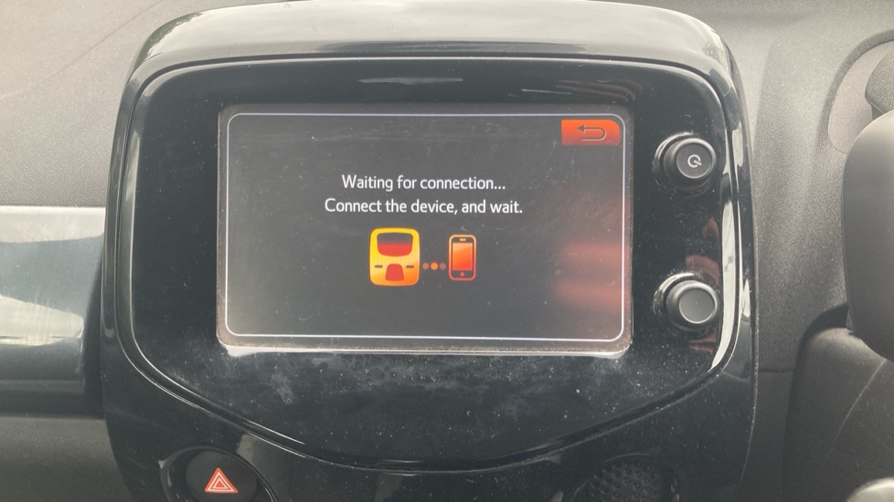 Toyota Aygo 1.0 VVT-i X-Press 5dr x-shift Petrol Hatchback - Image 24