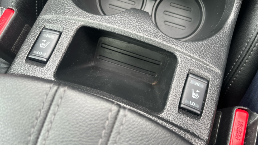 Nissan Qashqai 1.3 DiG-T Tekna 5dr Petrol Hatchback - Image 28