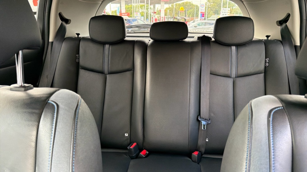 Nissan LEAF 110kW Tekna 40kWh 5dr Auto Electric Hatchback - Image 15