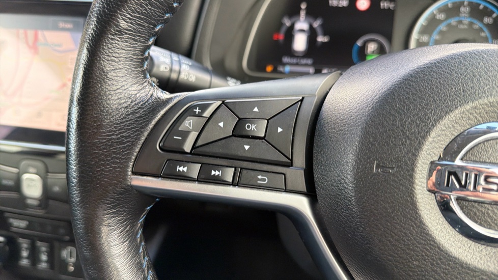 Nissan LEAF 110kW Tekna 40kWh 5dr Auto Electric Hatchback - Image 26