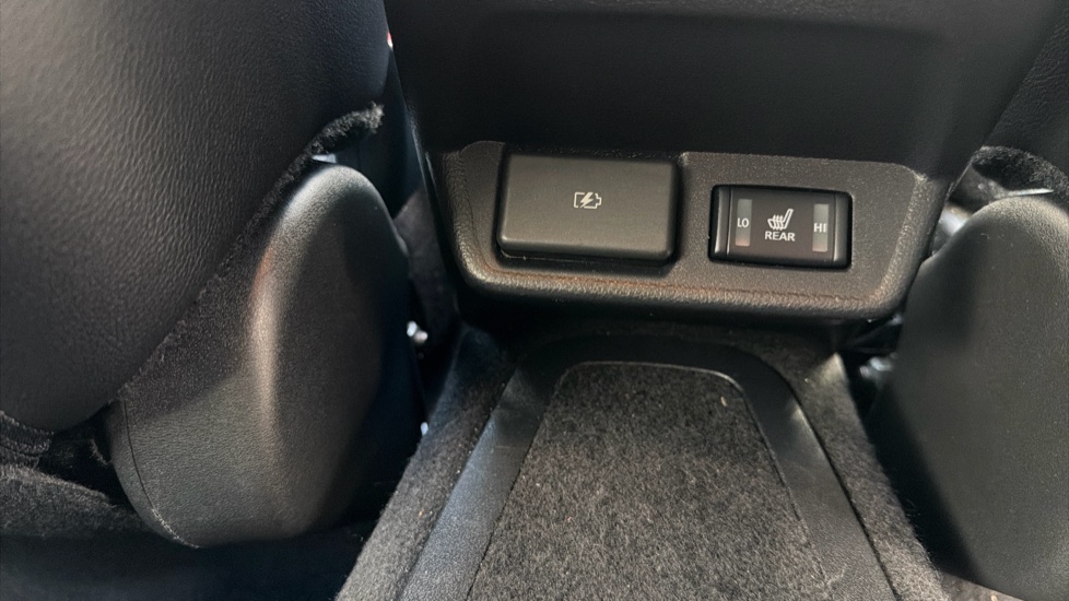 Nissan LEAF 110kW Tekna 40kWh 5dr Auto Electric Hatchback - Image 29