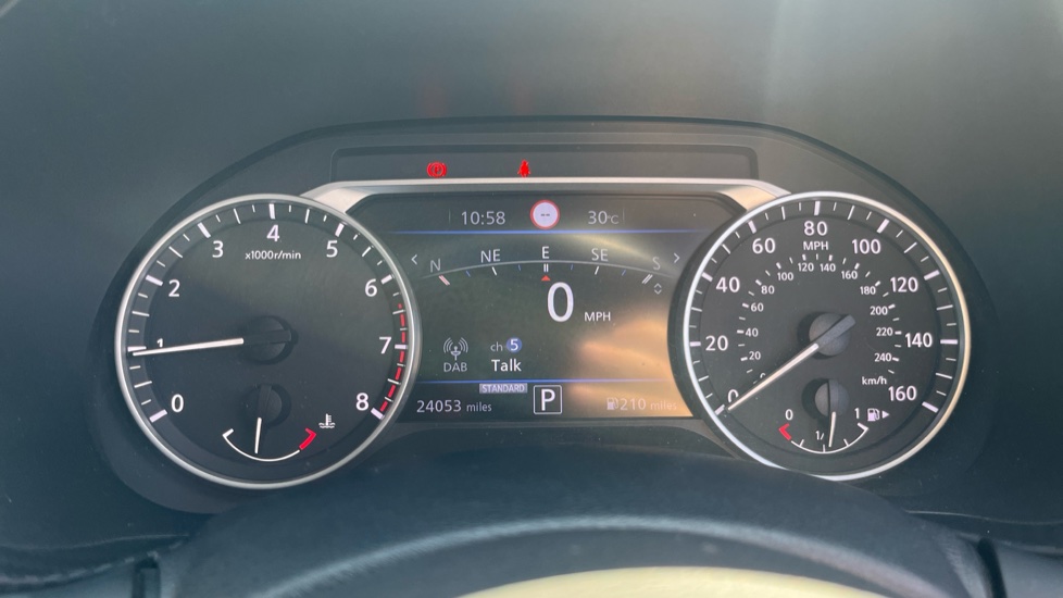 Nissan Juke 1.0 DiG-T 114 N-Connecta 5dr DCT Petrol Hatchback - Image 18