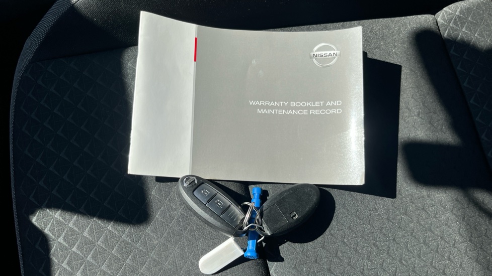Nissan Juke 1.0 DiG-T 114 N-Connecta 5dr DCT Petrol Hatchback - Image 19