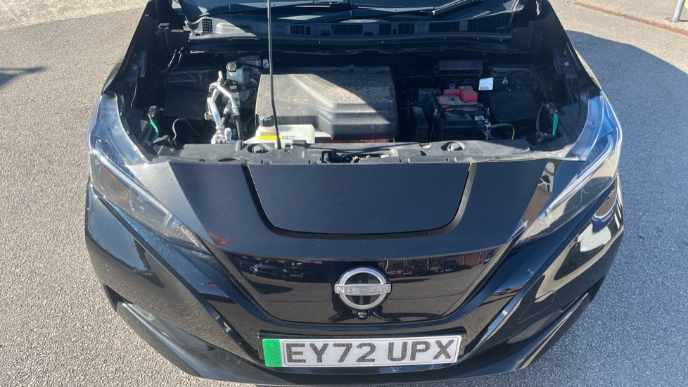 Nissan LEAF 160kW e+ N-Connecta 59kWh 5dr Auto Electric Hatchback - Image 8